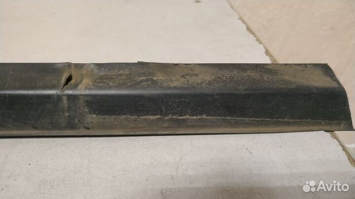 Уплотнитель стекла двери задний левый Chery Bonus