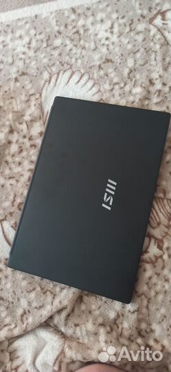 Ноутбук MSI Modern 15 B11M-003XRU