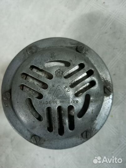 Звуковой сигнал 6 вольт Урал Днепр Ява иж