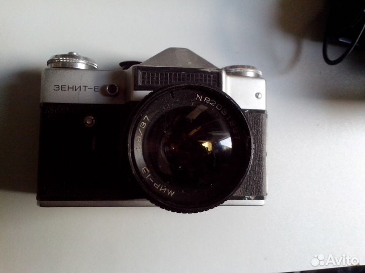 Много фотоаппаратов времен СССР