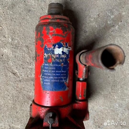 Домкрат гидравлический