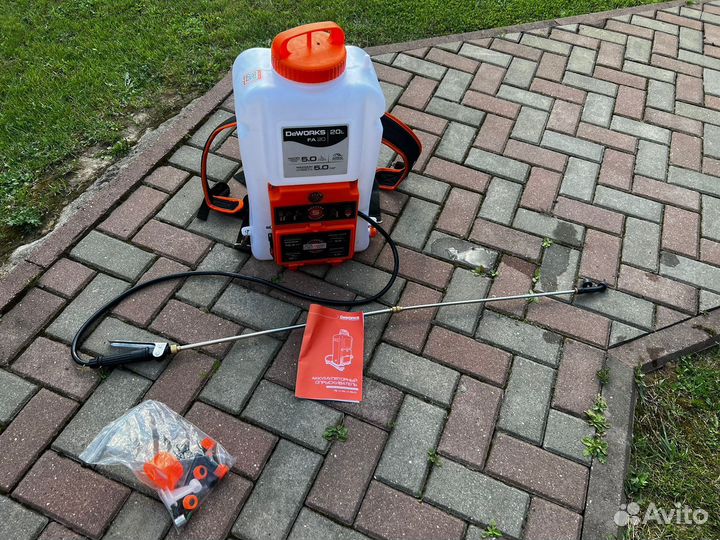 Опрыскиватель садовый аккумуляторный