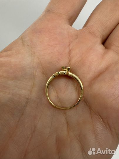 Золотое кольцо с природн бриллиантом 0,30к 750пр