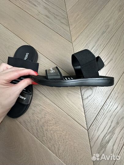 Сандалии Betsy