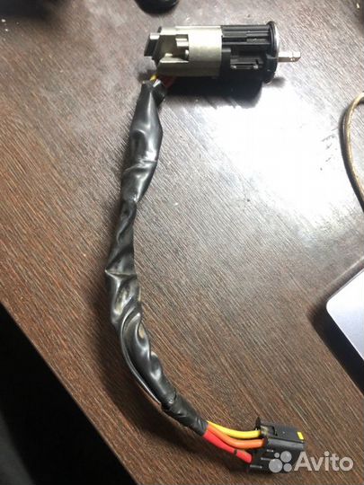 Замок зажигания Renault Logan