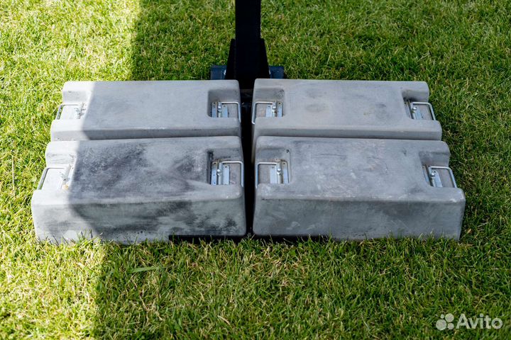 Зонт для кафе. Боковой зонт. Зонт от солнца