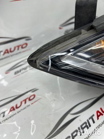 Фара передняя левая Hyundai Elantra 1 2015-2019