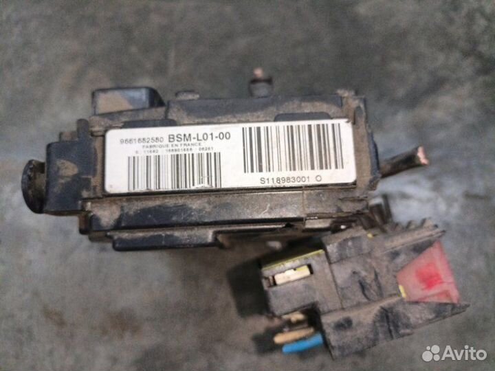 Блок предохранителей Peugeot 407 407 PSA6FY10LT26