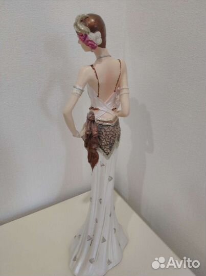 Статуэтка, подставка под украшения