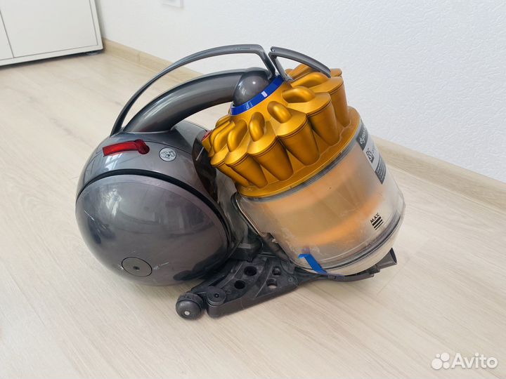 Пылесос Dyson DC 37