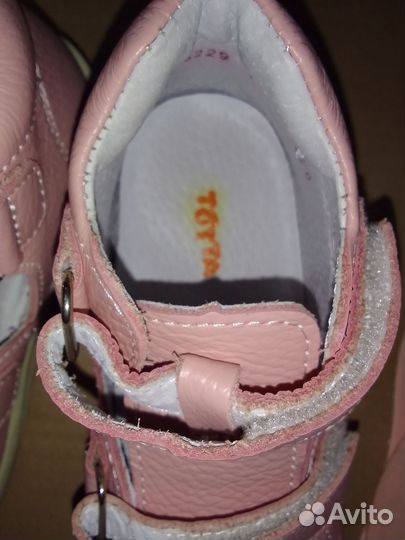 Сандалии тотта 27 новые