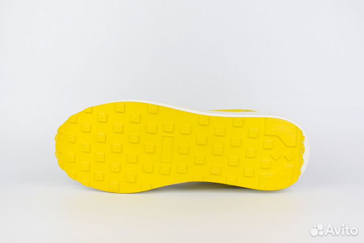 Nike Waffle Daybreak x sacai Black / Yellow