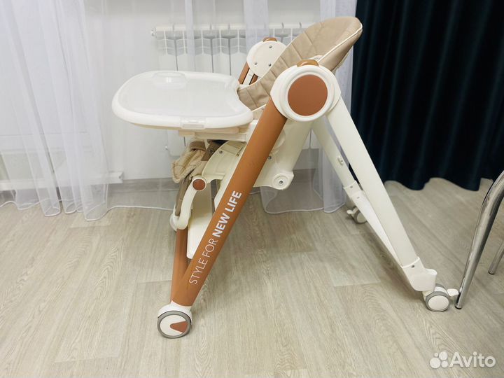 Стульчик для кормления happy baby