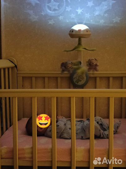 Мобиль на кроватку fisher price мечты о бабочках