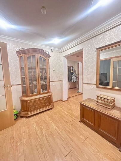 4-к. квартира, 100 м², 1/9 эт.