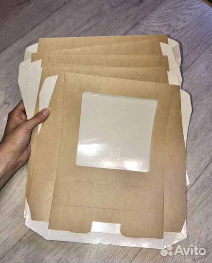 Картонные коробочки новые и наклейки