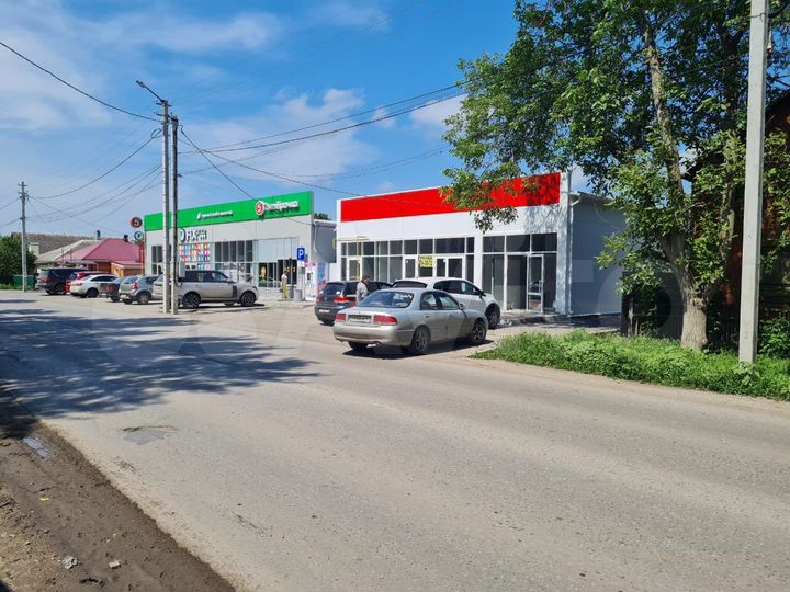 Помещение, рядом два супермаркета и аптека70 м²