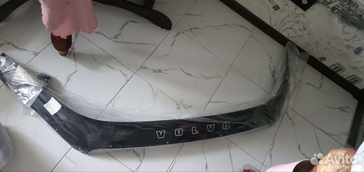Дефлектор капота на Volvo XC90 II