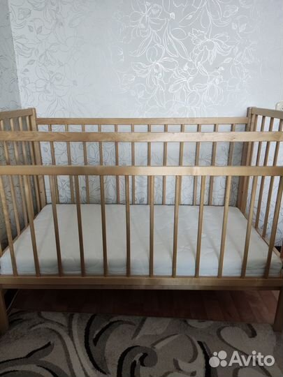 Детская кроватка