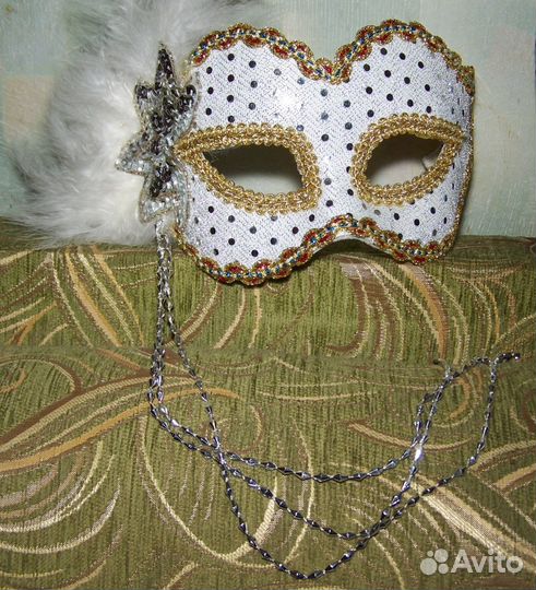 Маски Полулицо и Луна