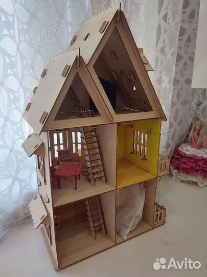 Домик кукольный