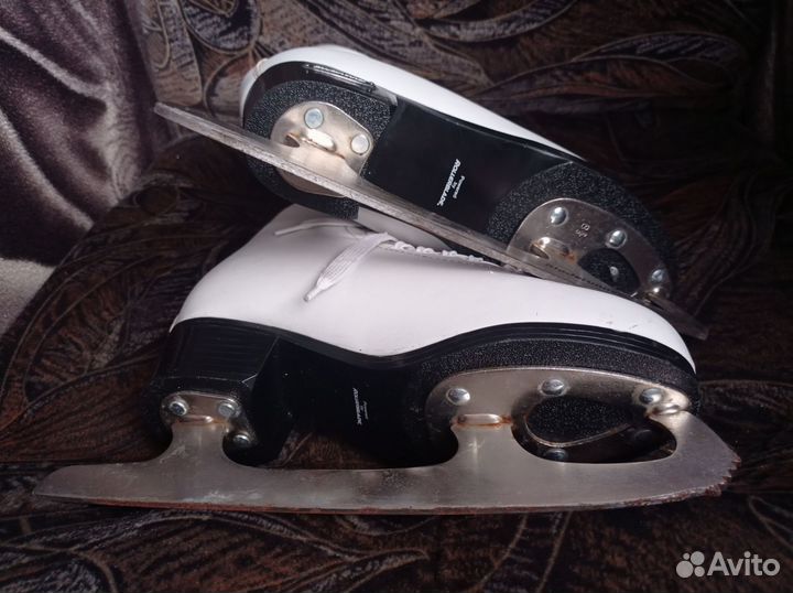 Коньки фигурные