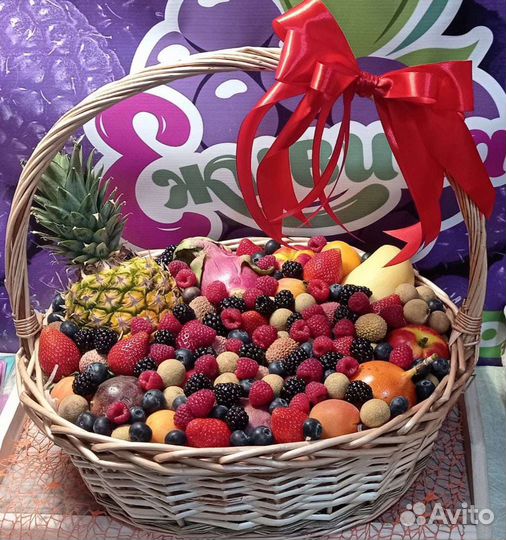 Фруктовые корзинки и боксы Подарки