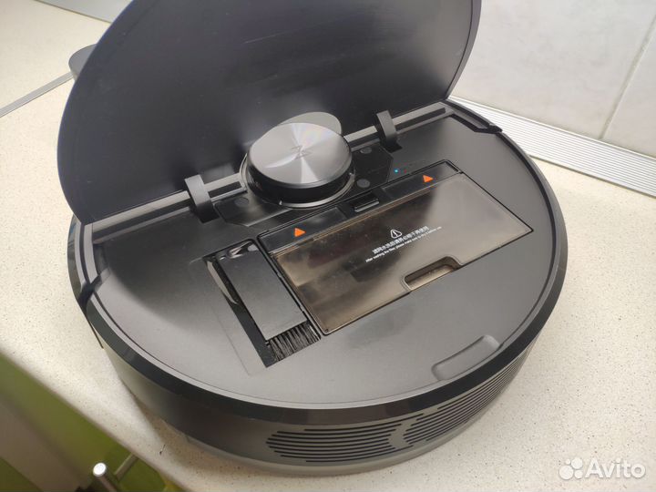 Робот-пылесос Roborock s6 черный