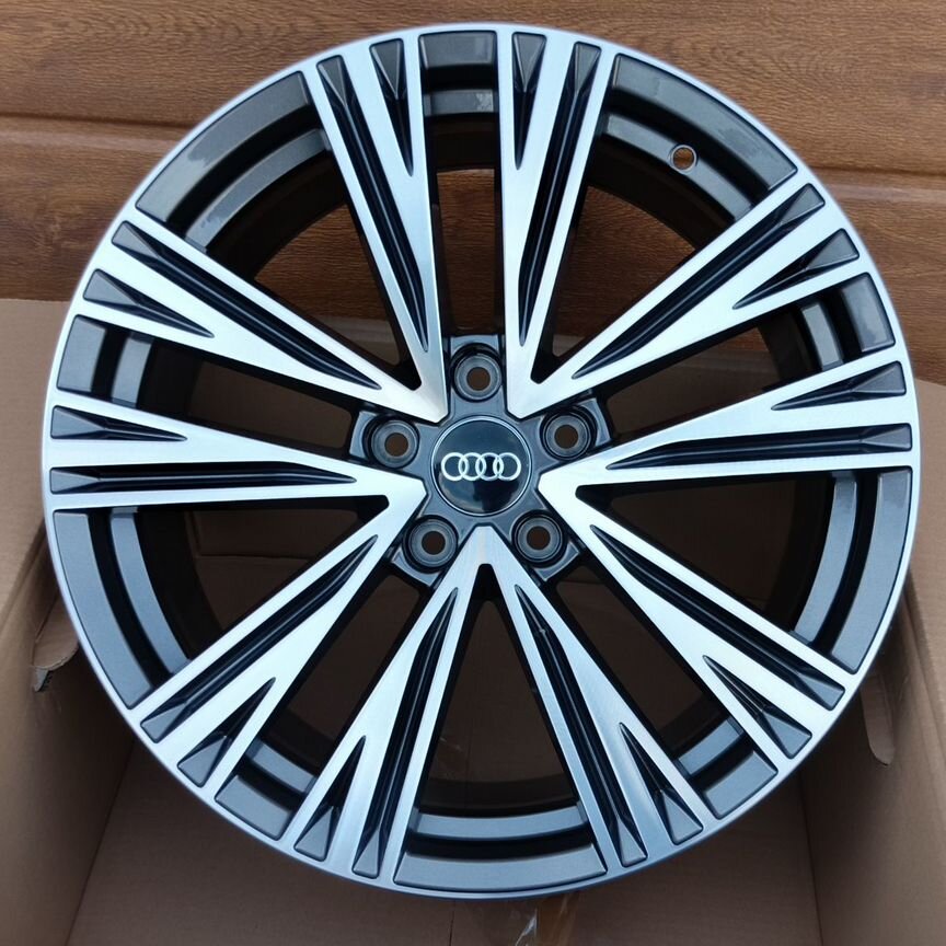 Литые диски Audi 8×R18 5×112