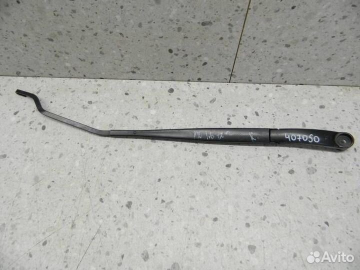 Поводок стеклоочистителя передний правый Kia Rio 3