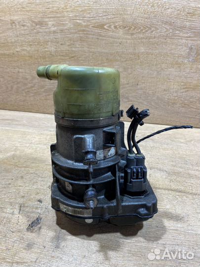 Насос гура Ford Mondeo 4 BG913K514FB