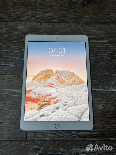 iPad (7-го поколения, Wi-Fi)