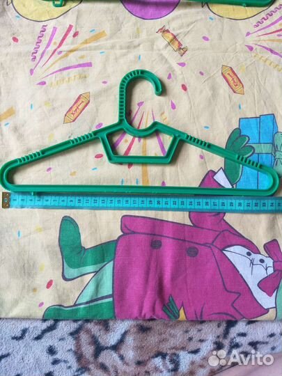 Вешалки плечики детские пластик