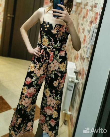 Комбинезон в цветочный принт