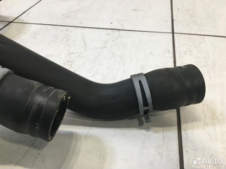 Патрубок радиатора охлаждения Volkswagen Polo Hatc