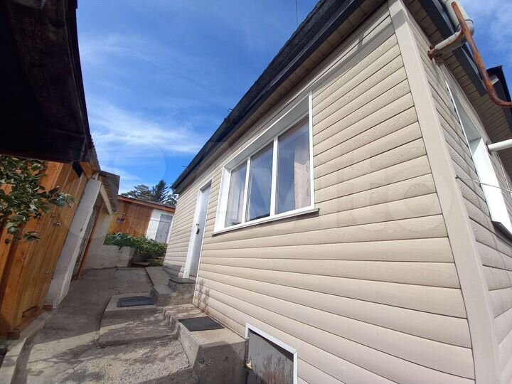 Дом 53 м² на участке 4 сот.