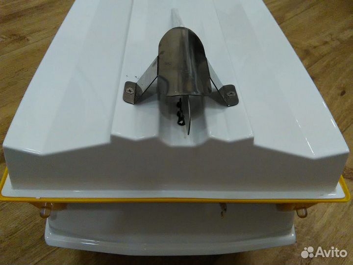 Скат кораблик для завоза прикормки