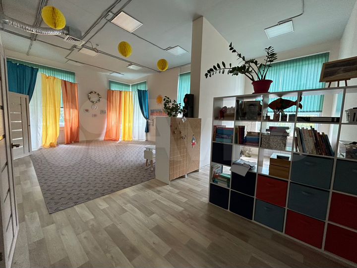 Свободного назначения, 175.6 м²