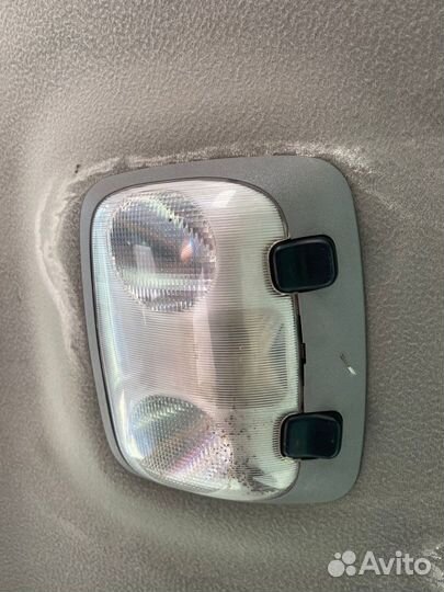 Плафон освещения салона задний Ford Explorer 2