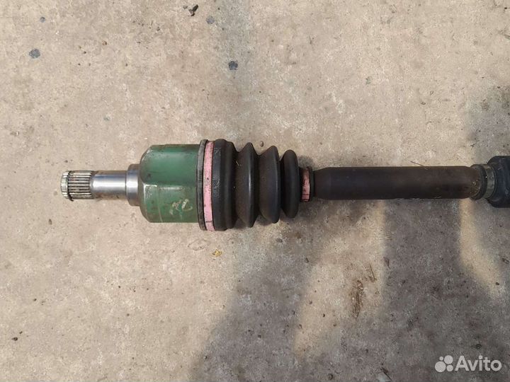 Привод правый Mitsubishi Lancer 9 2 литра