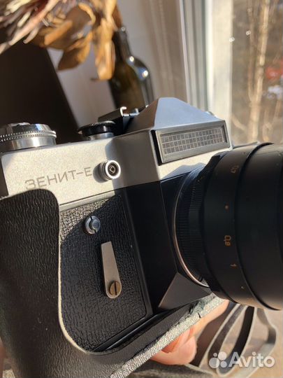 Фотоаппарат Zenit-E в идеальном состоянии