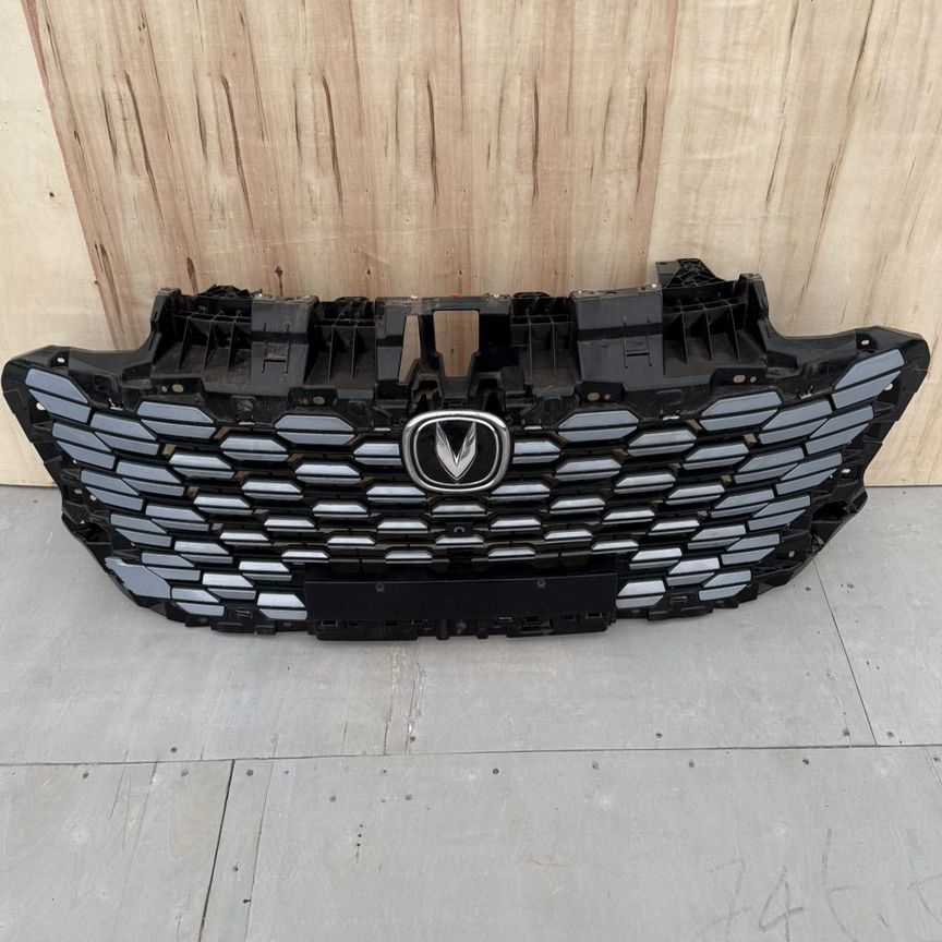 Решетка радиатора для Changan UNI-K: купить детали кузова во всех