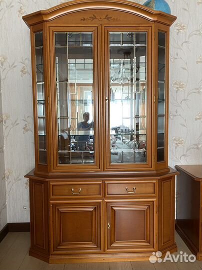 Мебель и массива. Италия