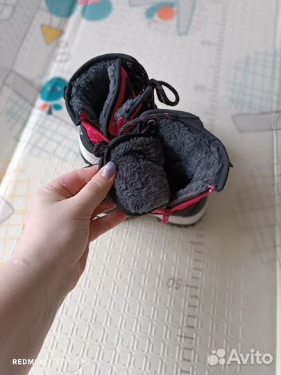 Ботинки на девочку