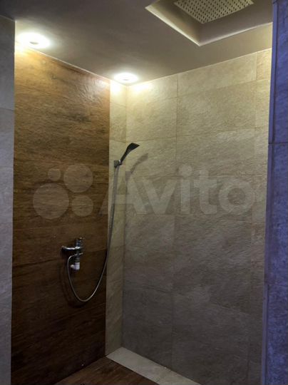 2-к. квартира, 61 м², 3/8 эт.