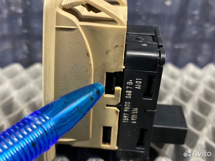 Кнопка стеклоподъемника Bmw X5 E70 N62 2007