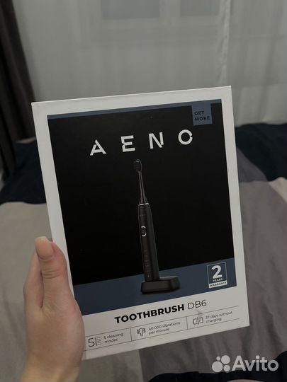 Электиречкая зубная щетка