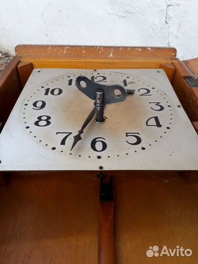 Настенные часы