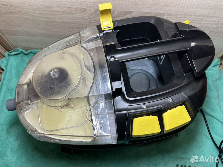 Моющий пылесос Karcher puzzi 8/1
