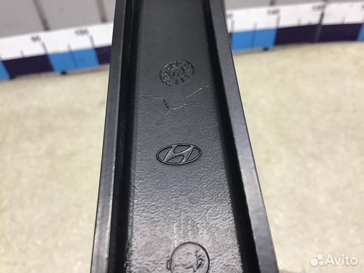 Поводок стеклоочистителя передний правый Hyundai S